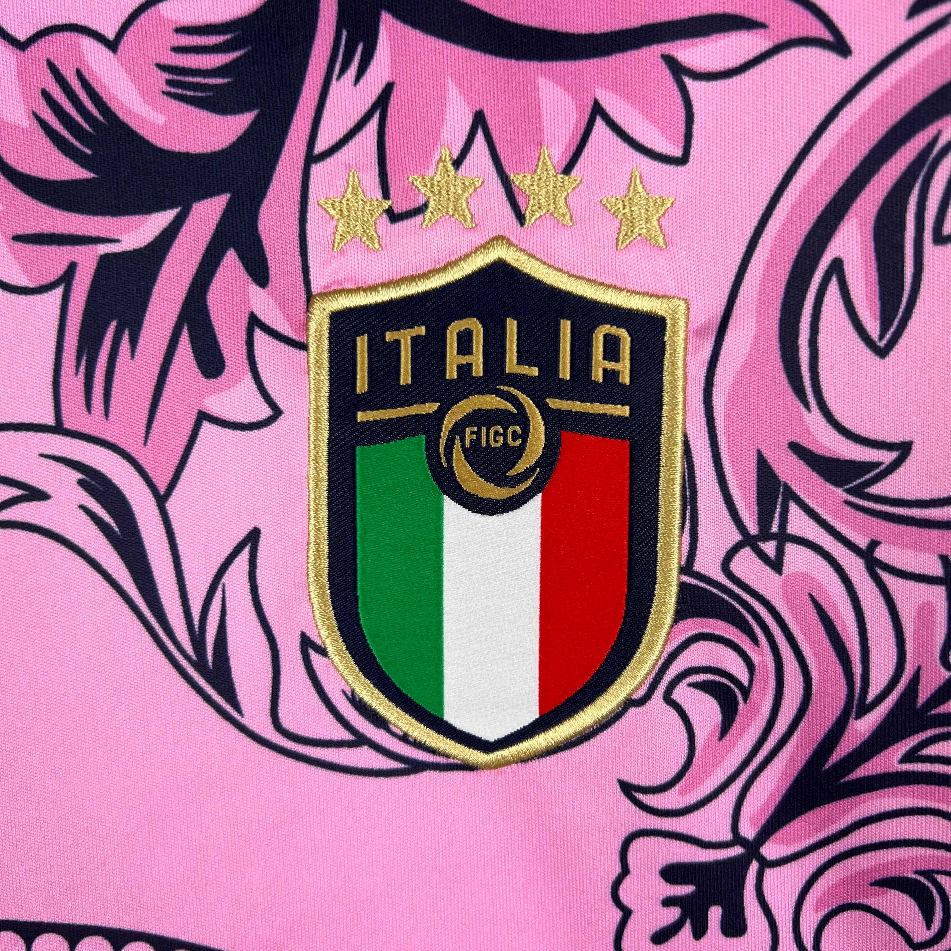 Italy X Versace 2022 Pink Special Kit – OLDFOOTBALLFASHION