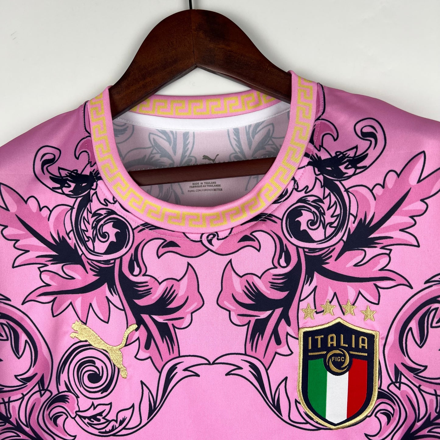 Italy X Versace 2022 Pink Special Kit